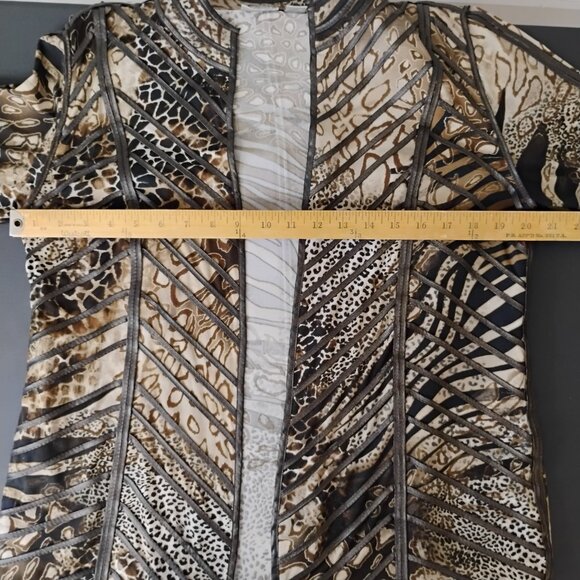 Chico’s Open-Front Animal/Geometric Print Jacket – Size 1 – Gently Worn - Picture 11 of 14